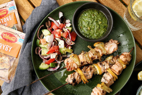 Lososové špízy se špenátovým pestem